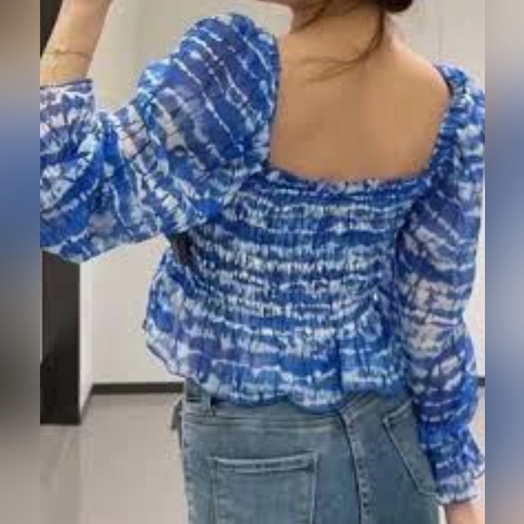 ZARA holiday party Coastal Feminine Boho Blue Tie Dye ruched Cropped Blouse M - Picture 9 of 10